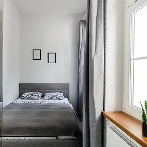 Loft Center Apartments- Parking, Wifi, 24h Check-in Apartmán Vratislav